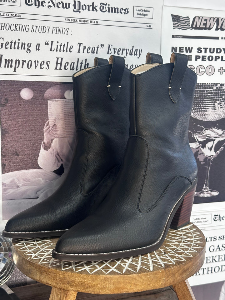 The Tara Western Boots