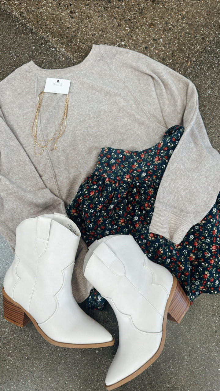 Run Wildflower Navy Skirt