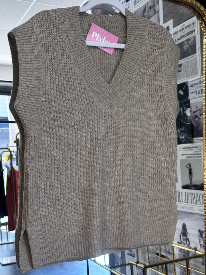 The Candis Sweater Top