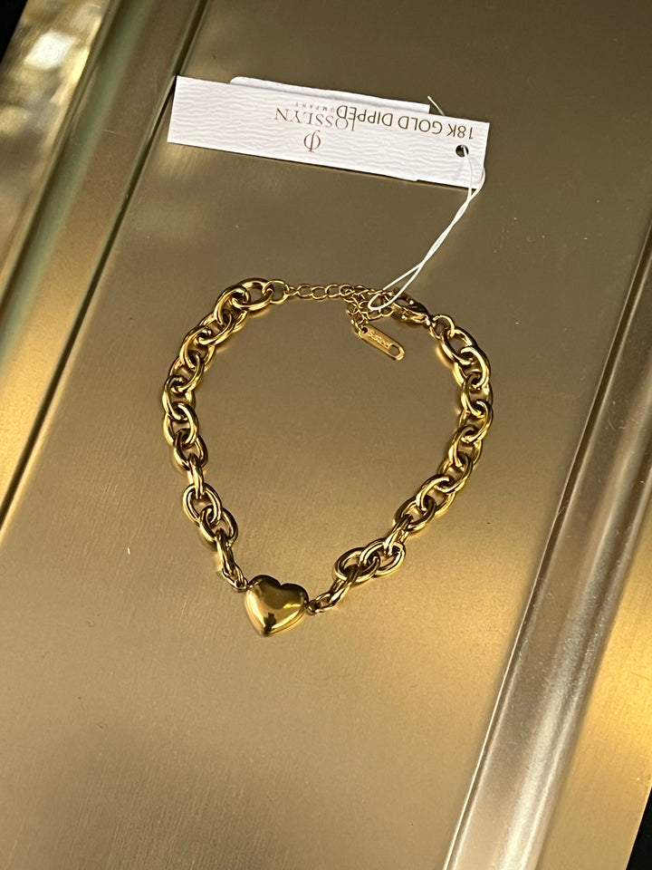The Braylee Chunky Heart Bracelet