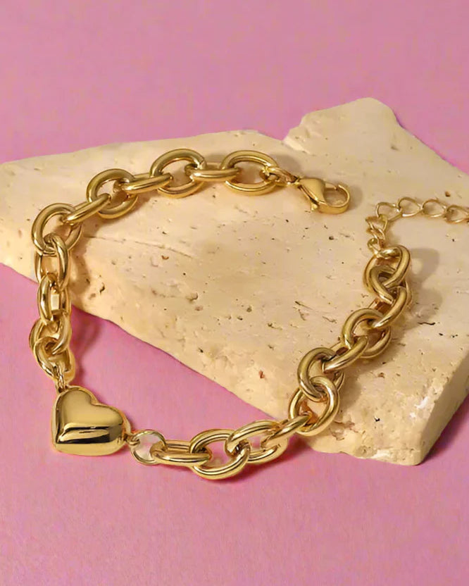 The Braylee Chunky Heart Bracelet